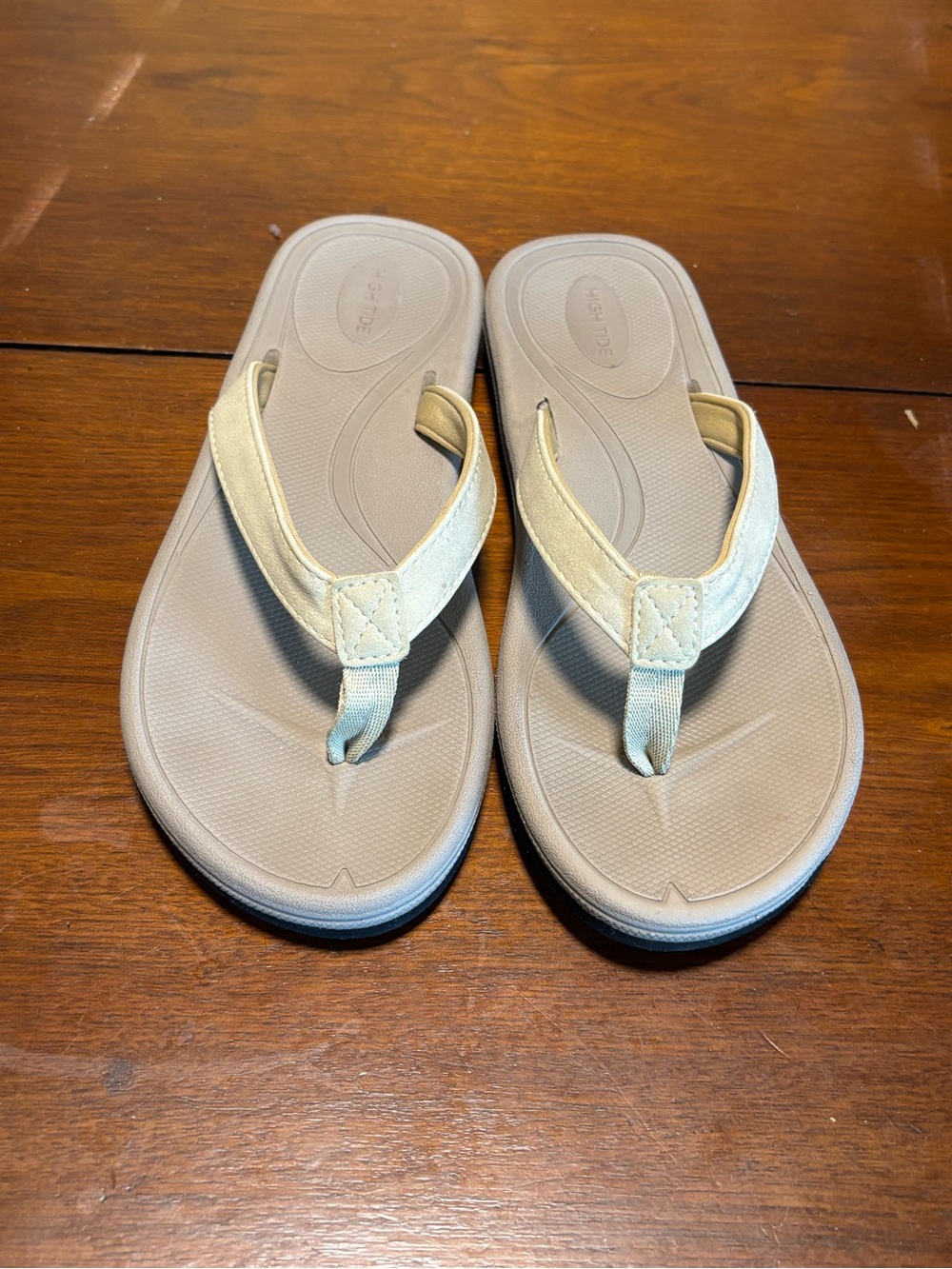 High Tide Women’s Beige Suede Leather Size7